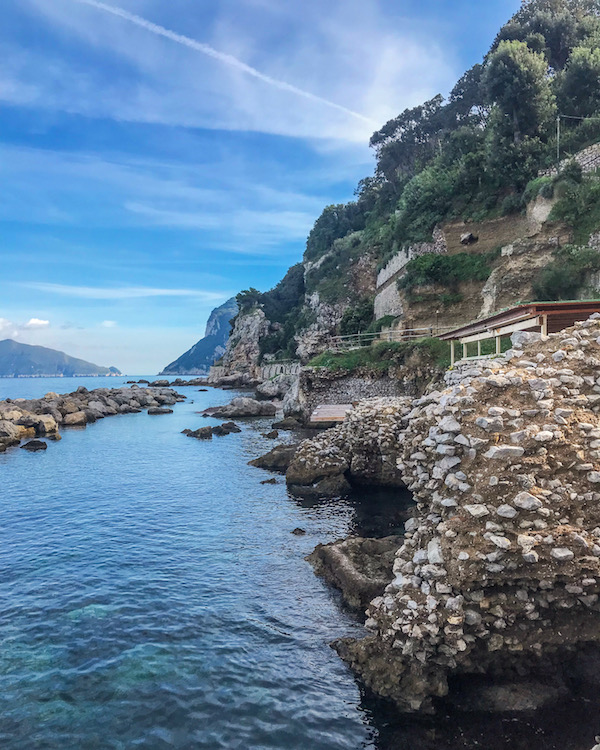 palazzo a mare capri strand