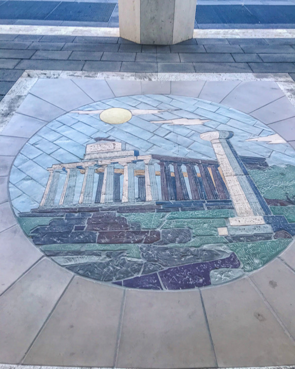 piazza della liberta paestum salerno